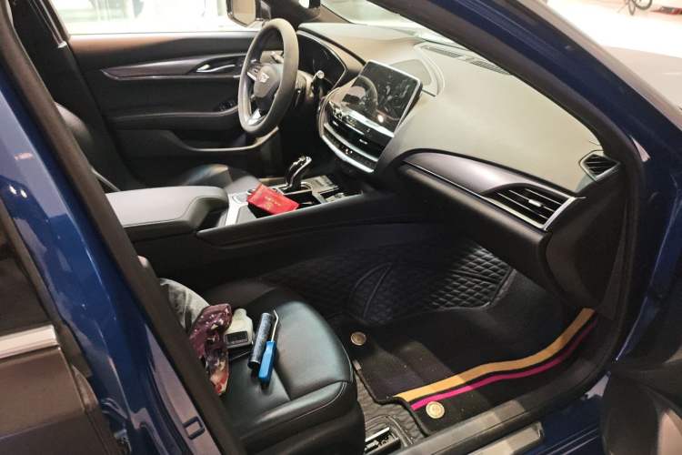 Used Cadillac CT5 2020 28T Luxury Version Right Front Seat