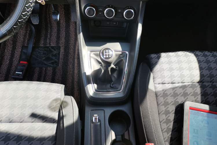 Used MG ZS 2018 1.5L Manual Comfort Edition China V Standard Gear Lever