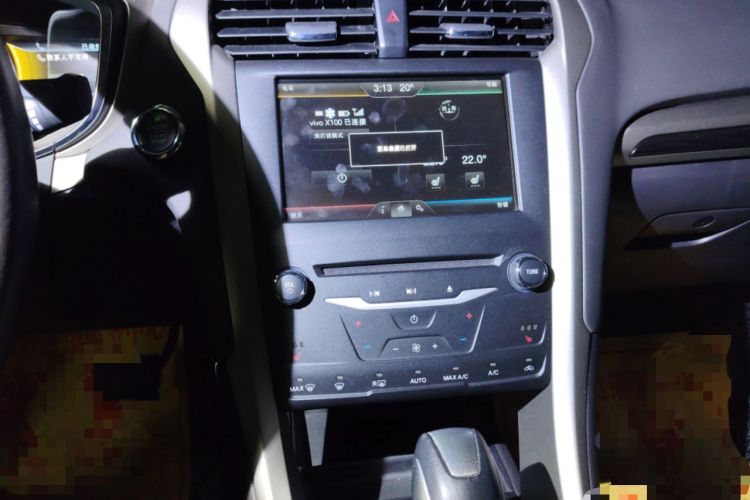 Used Ford Mondeo 2013 2.0L GTDi 200 Luxury Model Audio And AC Panel