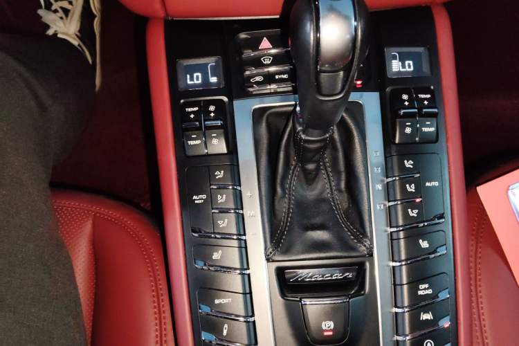 Used Porsche Macan 2017 Macan 2.0T