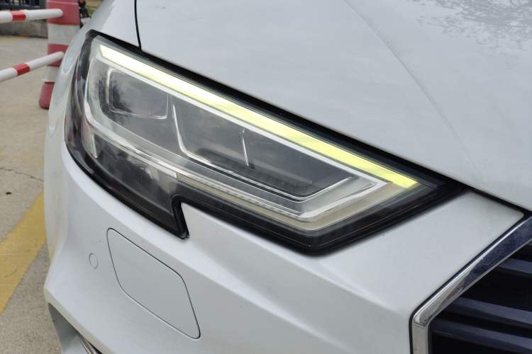 Used Audi A3 2019 Limousine 40 TFSI Sport Version China V Emission Standard