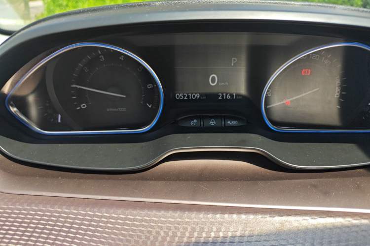 Used Peugeot 2008 2014 1.6L Automatic Navigation Edition