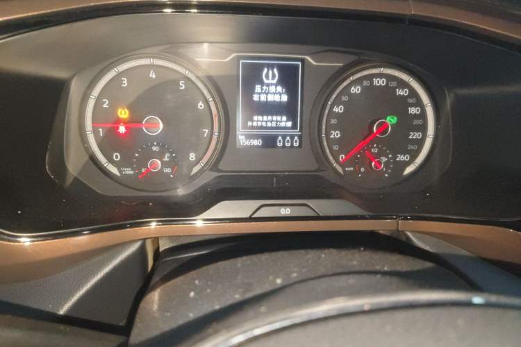 Used Volkswagen Tharu 2020 280TSI Two-Wheel Drive Luxury Edition China VI Standard Odometer Close Up