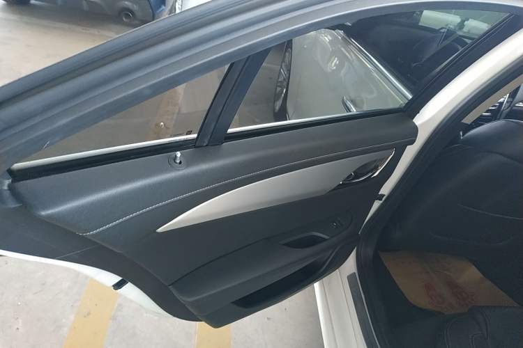 Used Cadillac ATS-L 2017 28T Fashion Edition