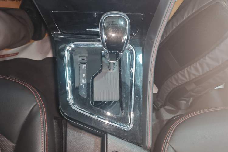 Used Venucia T70 2018 2.0L CVT Smart Enjoyment Version
