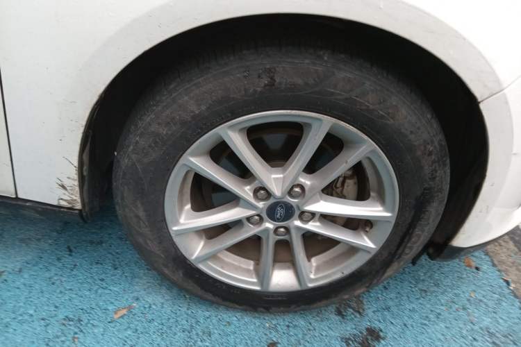 Used Ford Focus 2017 Hatchback 1.6L Automatic Fashion Edition Smart Drive Version