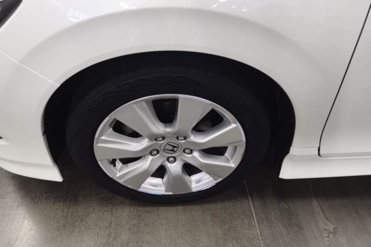 Used Honda Jade 2016 1.8L Automatic Comfort Elite Version 5 Seats