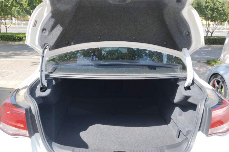 Used Chevrolet Malibu 2016 2.4L Automatic Luxury Edition