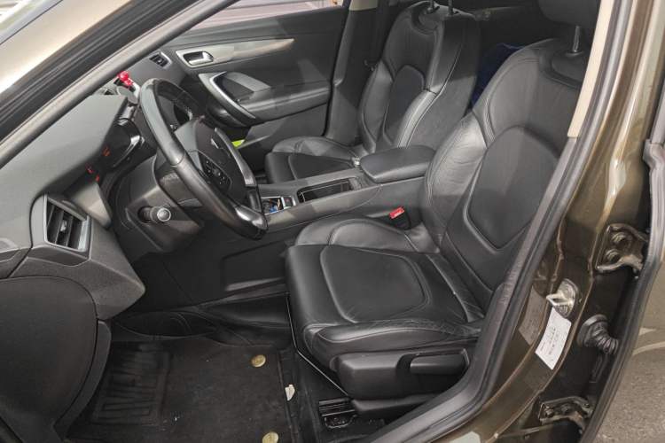 Used DS 5LS 2014 1.6T Elegant Version THP160

