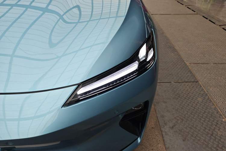 Used Deepal L07 2024 230Max Qiankun Intelligent Driving ADS SE Range-Extended Version
