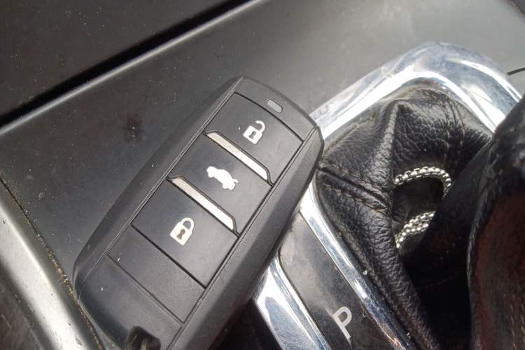 Used CHANGAN Raeton 2014 1.8T Automatic Prestige Anniversary Edition China IV Standard Vehicle Key