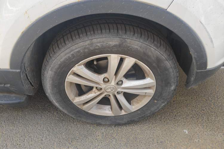 Used HYOSOW S3 2015 1.8L Prestige Version China V Emission Standard Right Front Wheel Hub