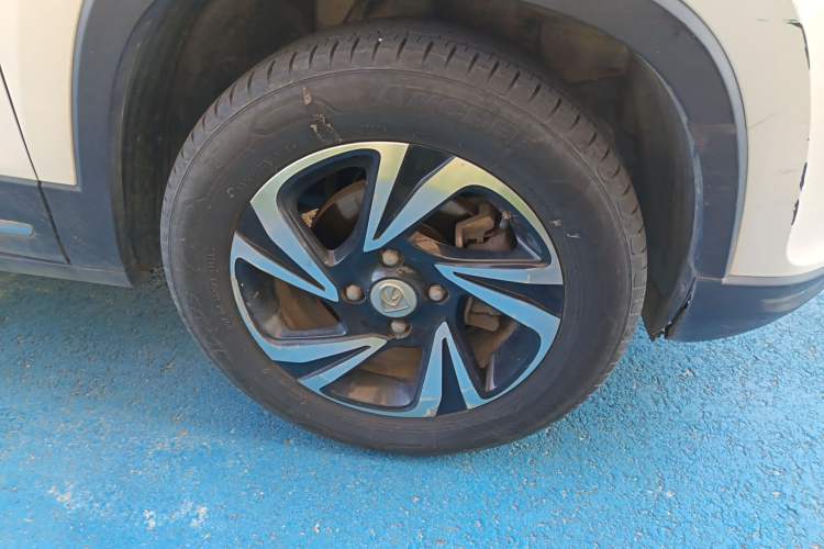 Used Baojun 510 2017 1.5L Manual Luxury Model Right Front Wheel Hub