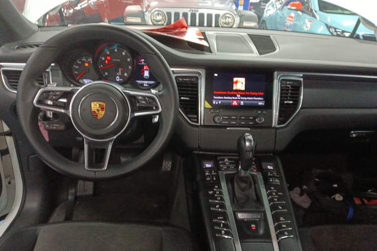 Used Porsche Macan 2017 Macan 2.0T