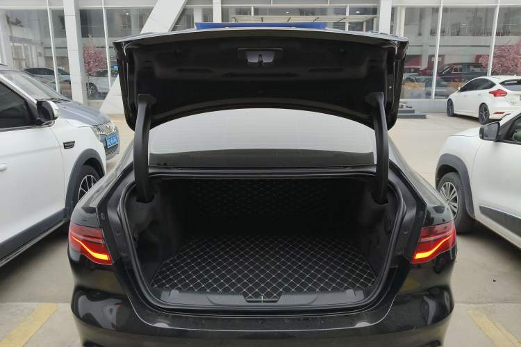 Used Jaguar XEL 2024 2.0T 250 PS R-DYNAMIC S Advanced Sport Edition