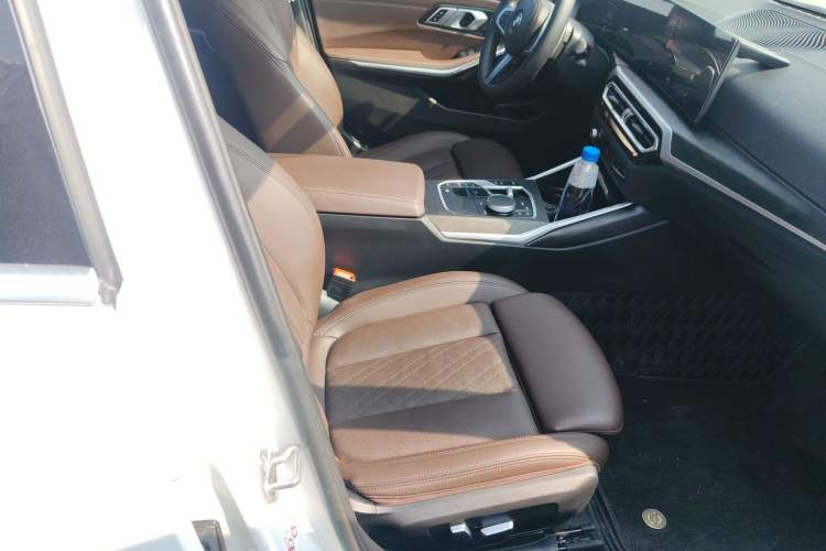 Used BMW 3 Series 2023 325i M Sport Package Right Front Seat