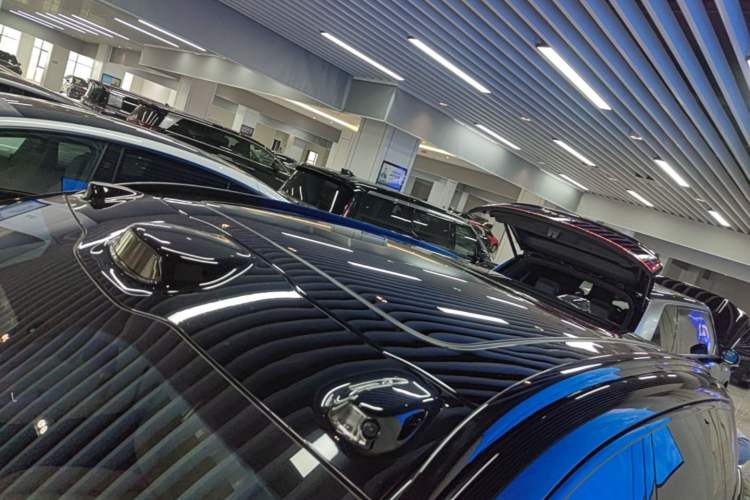 Used Nio ES6 2024 75 kWh Roof