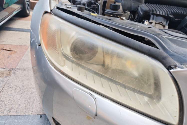 Used Volvo S80 2007 2.5T Zhiya Edition Right Front Headlight