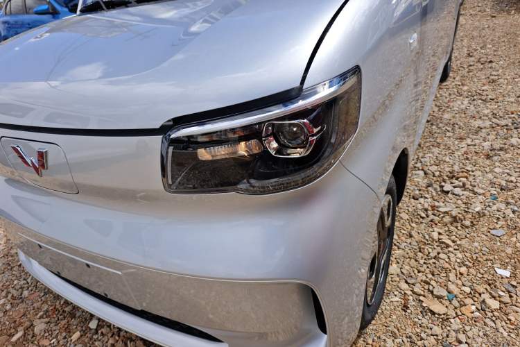 Used Wuling Zhiguang New Energy 2025 Comfort Model Left Front Headlight