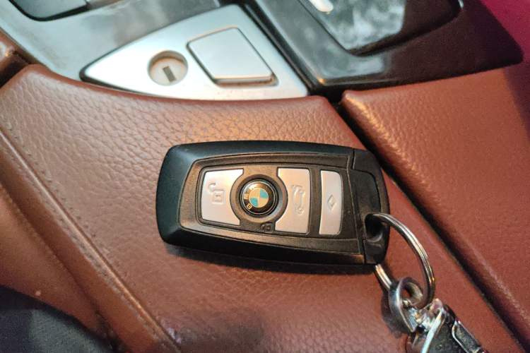 Used BMW 5 Series 2014 525Li Leading Model Vehicle Key