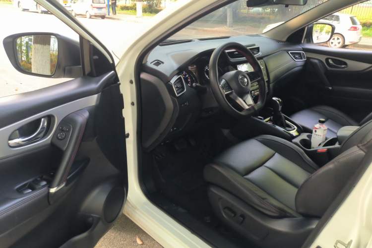 Used Nissan Qashqai 2022 2.0L CVT XV Premier Luxury Edition Driver Seat