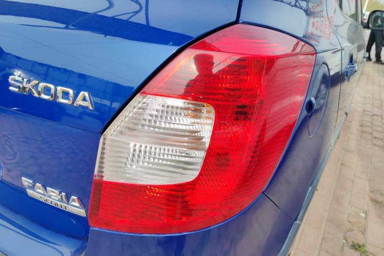 Used Skoda Fabia 2014 1.6L Scout