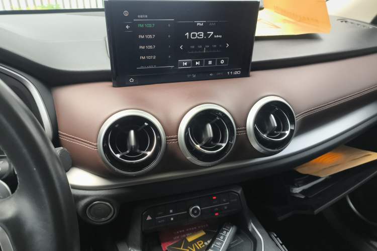 Used Wey VV6 2018 2.0T Two-Wheel-Drive Ultra-Luxury Version China V Standard