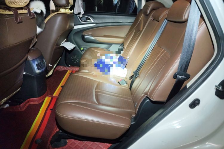 Used BYD S7 2015 2.0T Upgraded Automatic Luxury Version Left Rear Seat