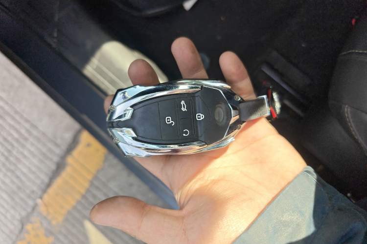 Used GAC Trumpchi EMPOW 2024 270T DCT Yingbao R-Style Edition
