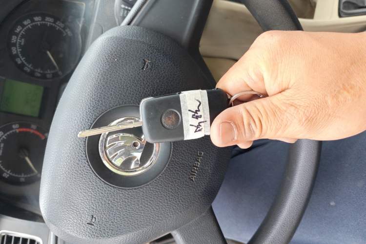 Used Skoda Rapid 2013 1.6L Manual Smart Selection Model Vehicle Key