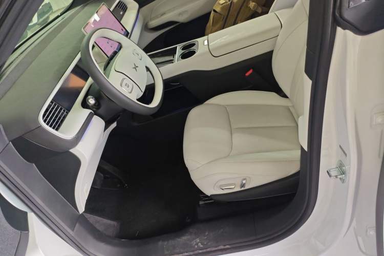 Used XPeng G6 2023 580 Long-Range Pro Left Front Seat