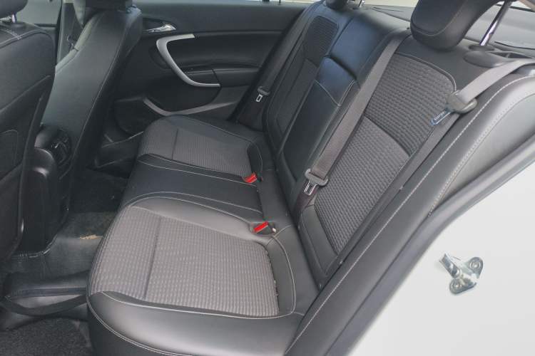 Used Buick Regal 2015 1.6T Leading Technology Model Left Rear Seat