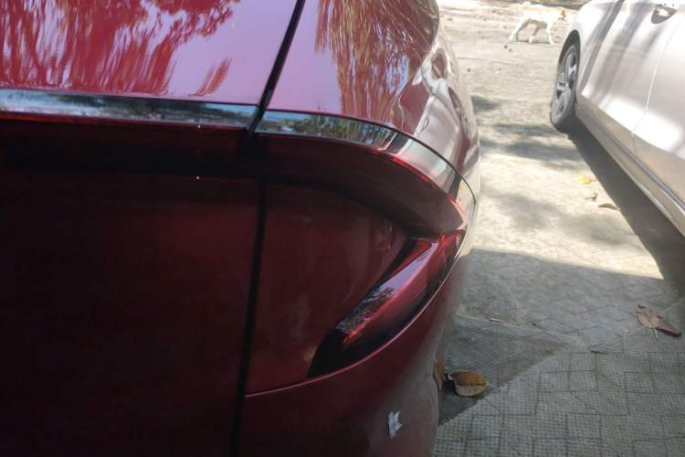 Used Wuling Xingguang 2024 Co-Creation Edition 510 Advanced Model Right Rear Taillight