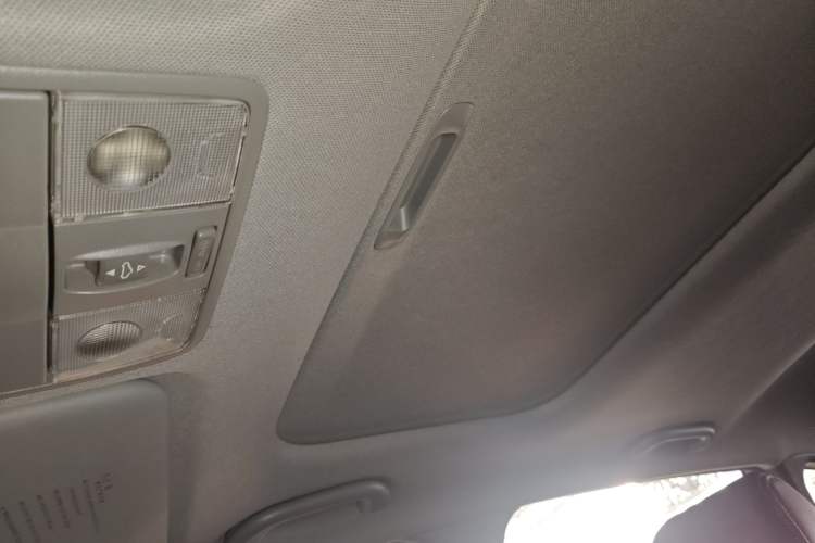 Used Hyundai Verna Ray 2014 1.4L Manual GLX
