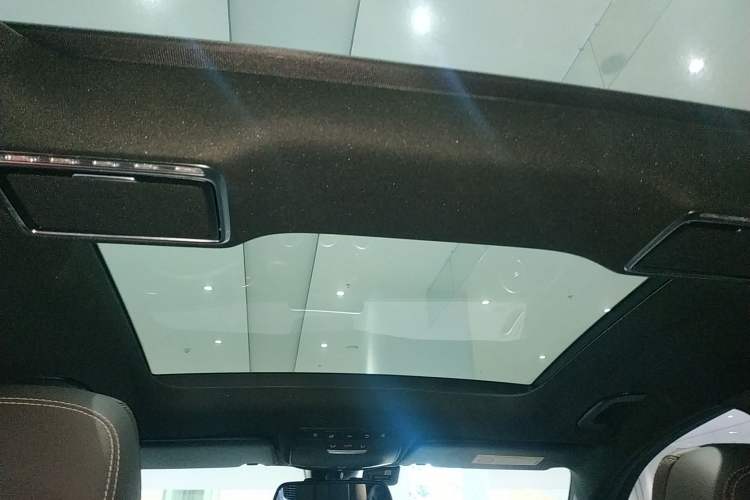 Used Mercedes-Benz GLC 2019 GLC 200 L 4MATIC
