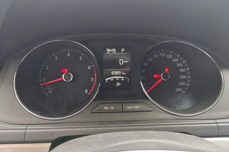 Used Volkswagen Lavida 2015 1.6L Automatic Comfort Edition