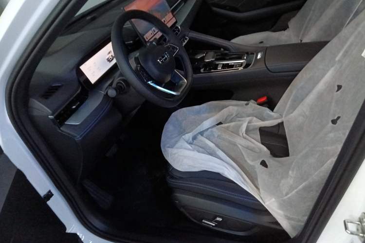 Used Geely Auto Preface 2026 Model Oriental Yao 1.5TD Fuyao Edition Left Front Seat