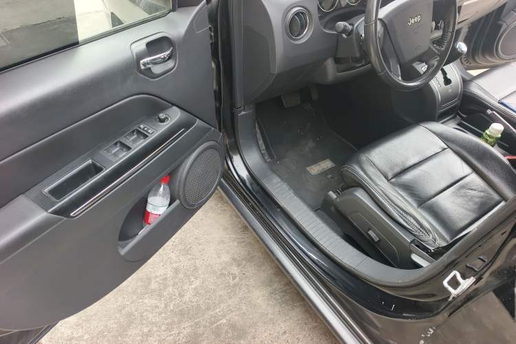 Used Jeep Compass 2010 2.4L Four-Wheel Drive World Cup Special Edition