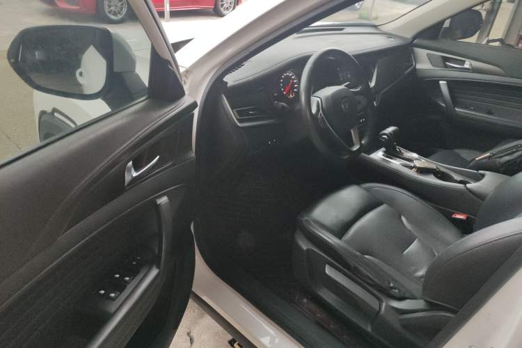 Used CHANGAN CS35PLUS 2020 1.4T DCT Yue Lian Blue Whale Edition Driver Seat