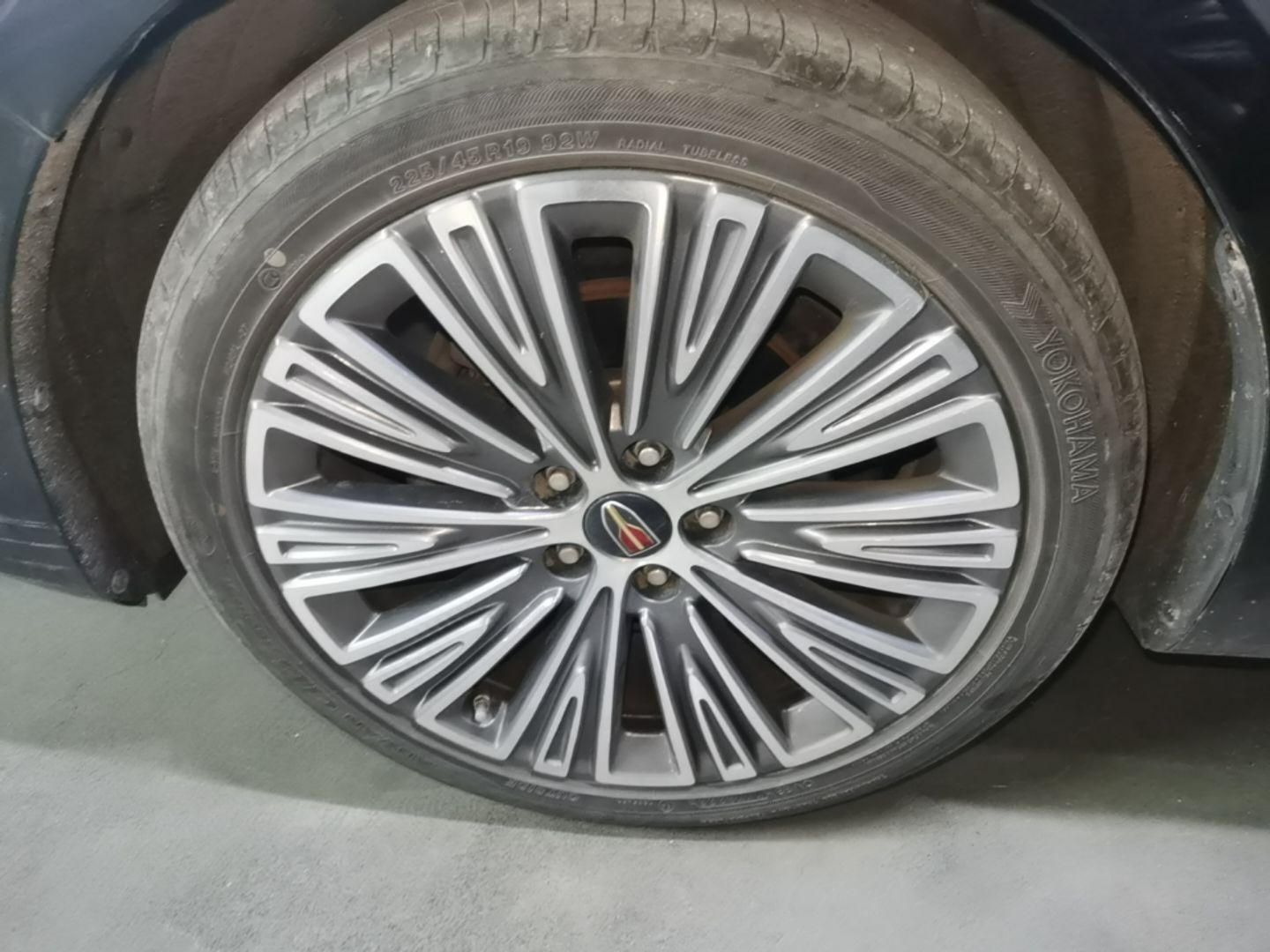 Hongqi H5 2022 Classic Model Facelift 1.5T DCT Qiyun Edition — снимка 10