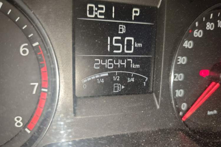 Used Volkswagen Santana 2013 1.6L Automatic Luxury Edition Odometer Close Up