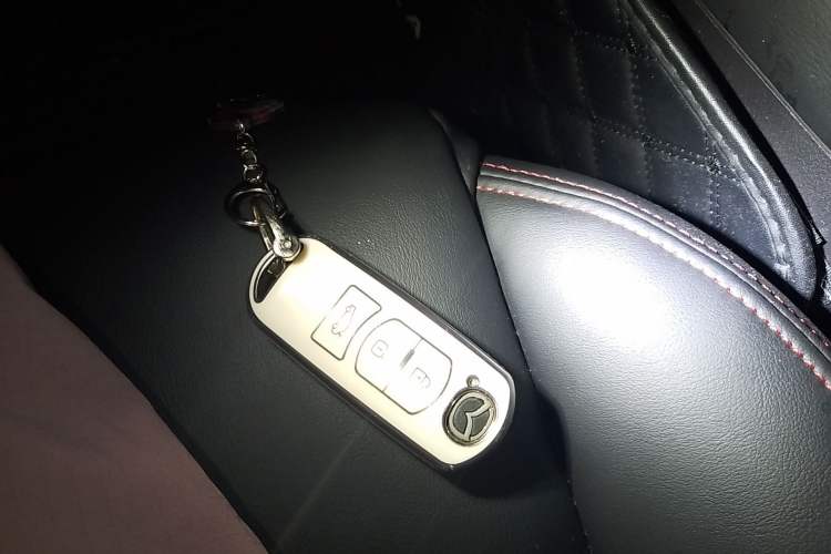 Used Mazda 3 Axela 2017 Sedan 1.5L Automatic Luxury Model Emission Standard China V
