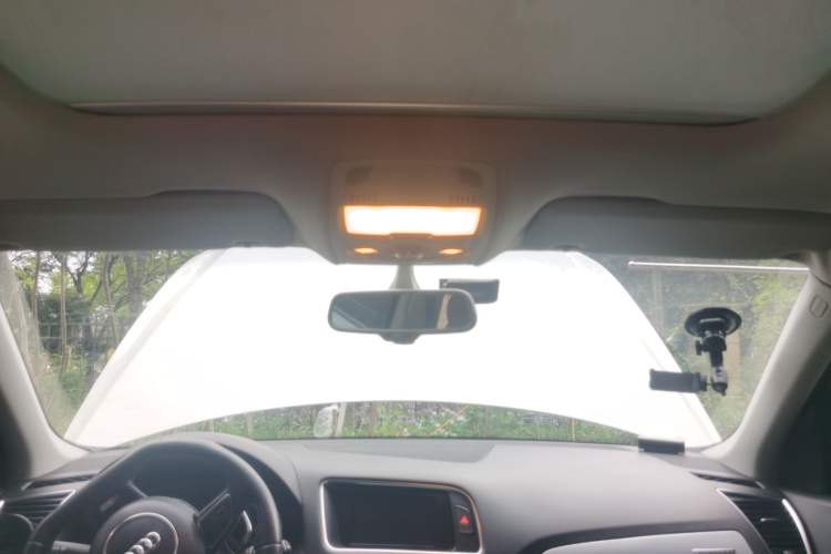 Used Audi Q5 2013 40 TFSI Technology Edition Headliner