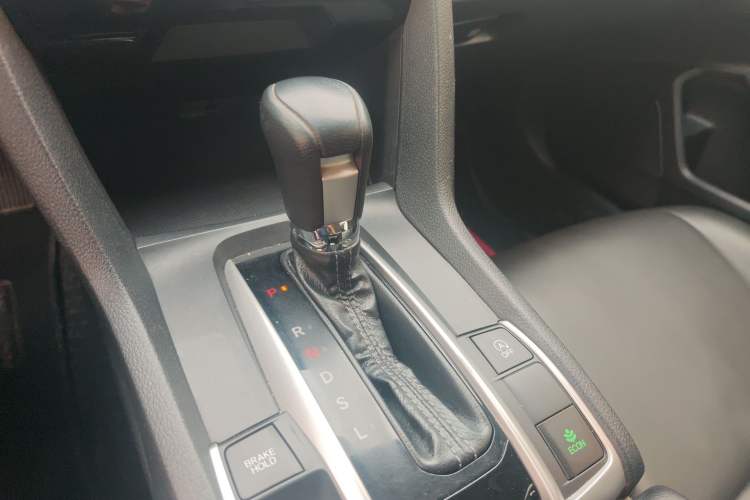 Used Honda Civic 2016 220TURBO CVT Luxury Edition