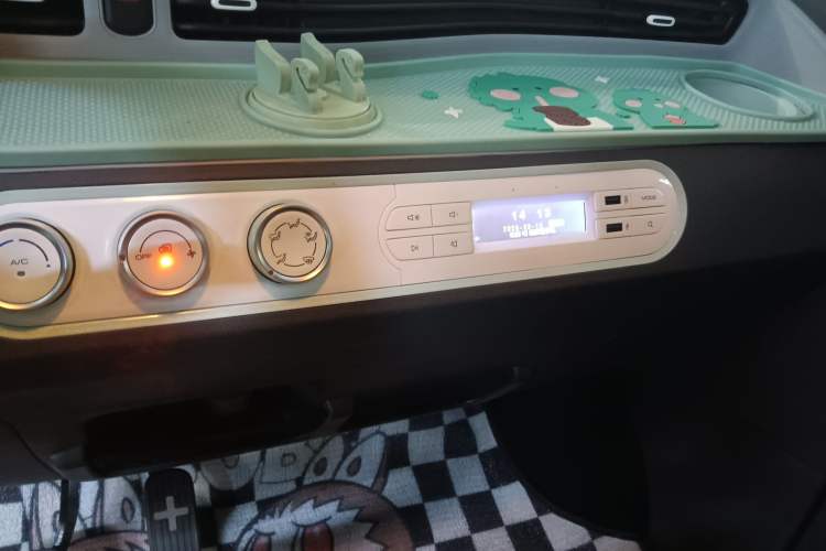 Used Wuling Hongguang MINIEV 2021 Macaron Premium Model – Lithium Iron Phosphate