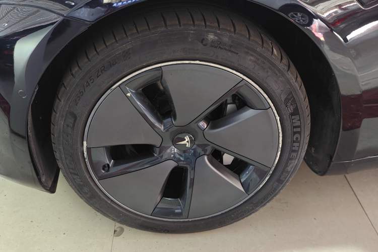 Used Tesla Model 3 2022 Rear-Wheel-Drive Version
