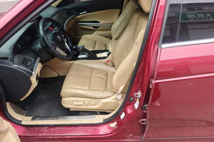 Used Honda Crosstour 2012 2.4L Prestige Edition