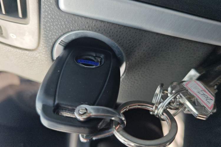 Used Volvo S40 2011 2.0L Automatic Zhiya Edition Vehicle Key