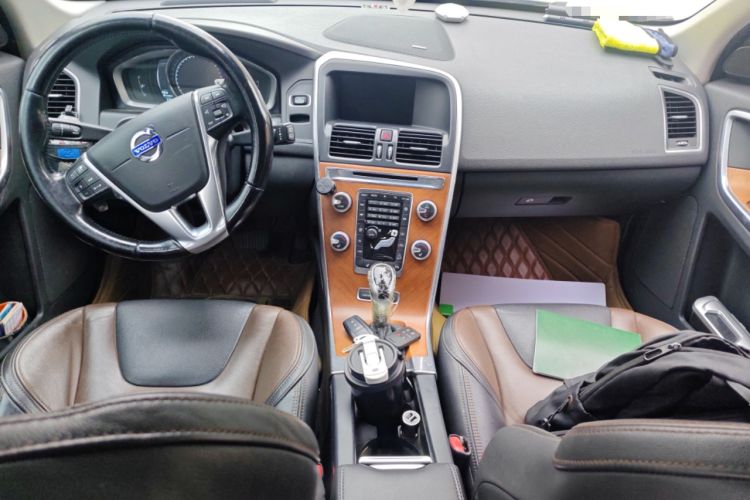 Used Volvo XC60 2015 T6 AWD Smart Version
