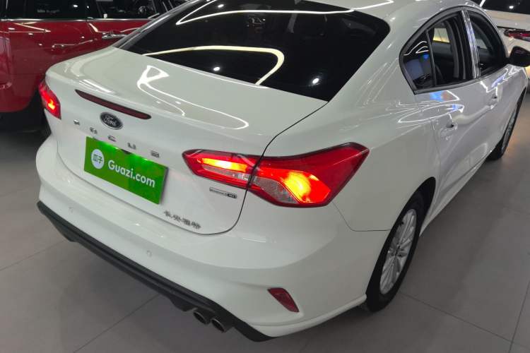 Used Ford Focus 2020 Sedan EcoBoost 180 Automatic Trend Edition